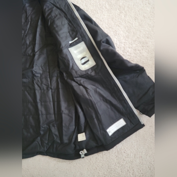 Gap - Picture 8 of 12